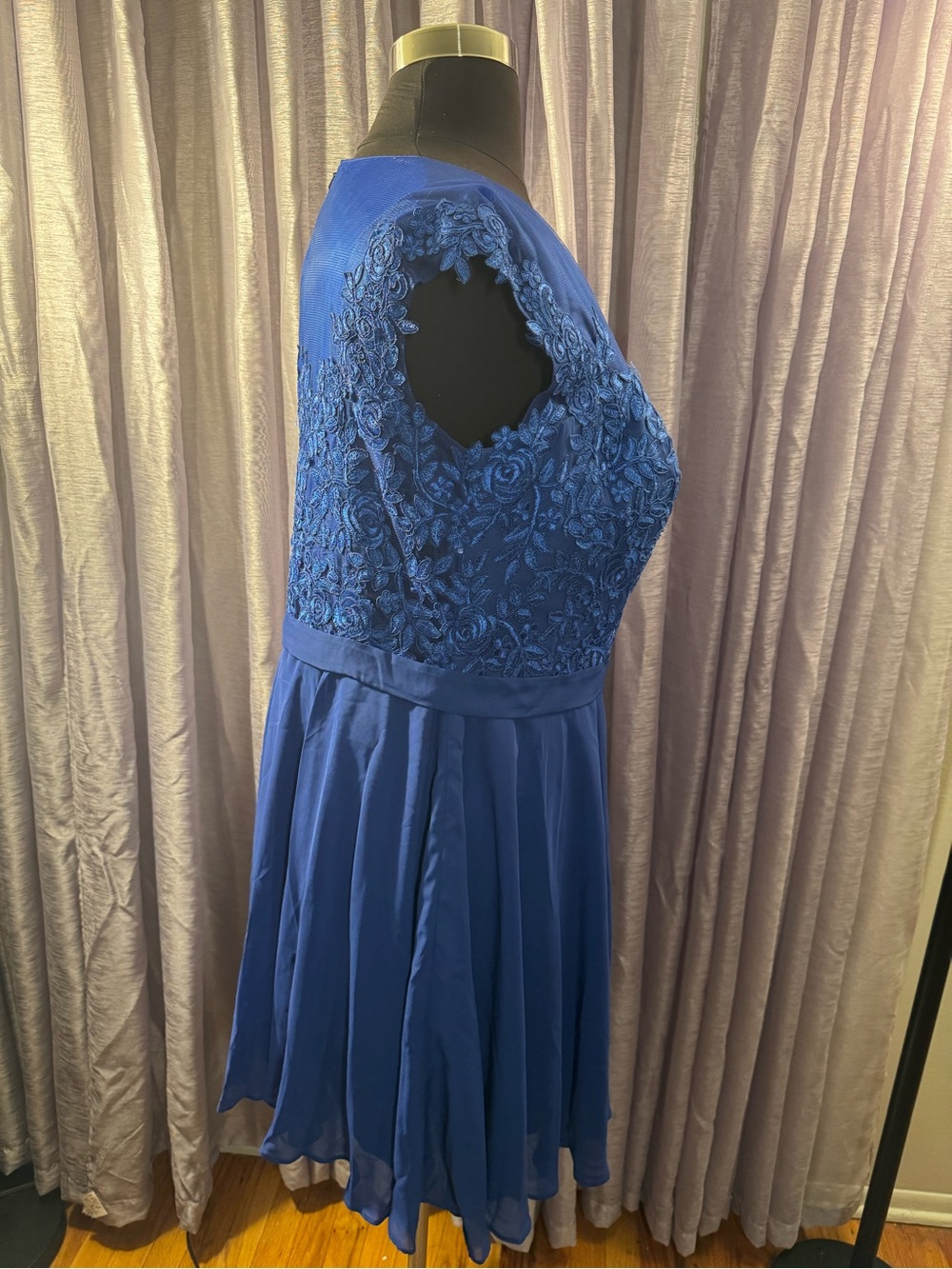 Angel Married Royal Blue Embroidered Lace Chiffon Dress NWT 22W - Picture 5 of 10